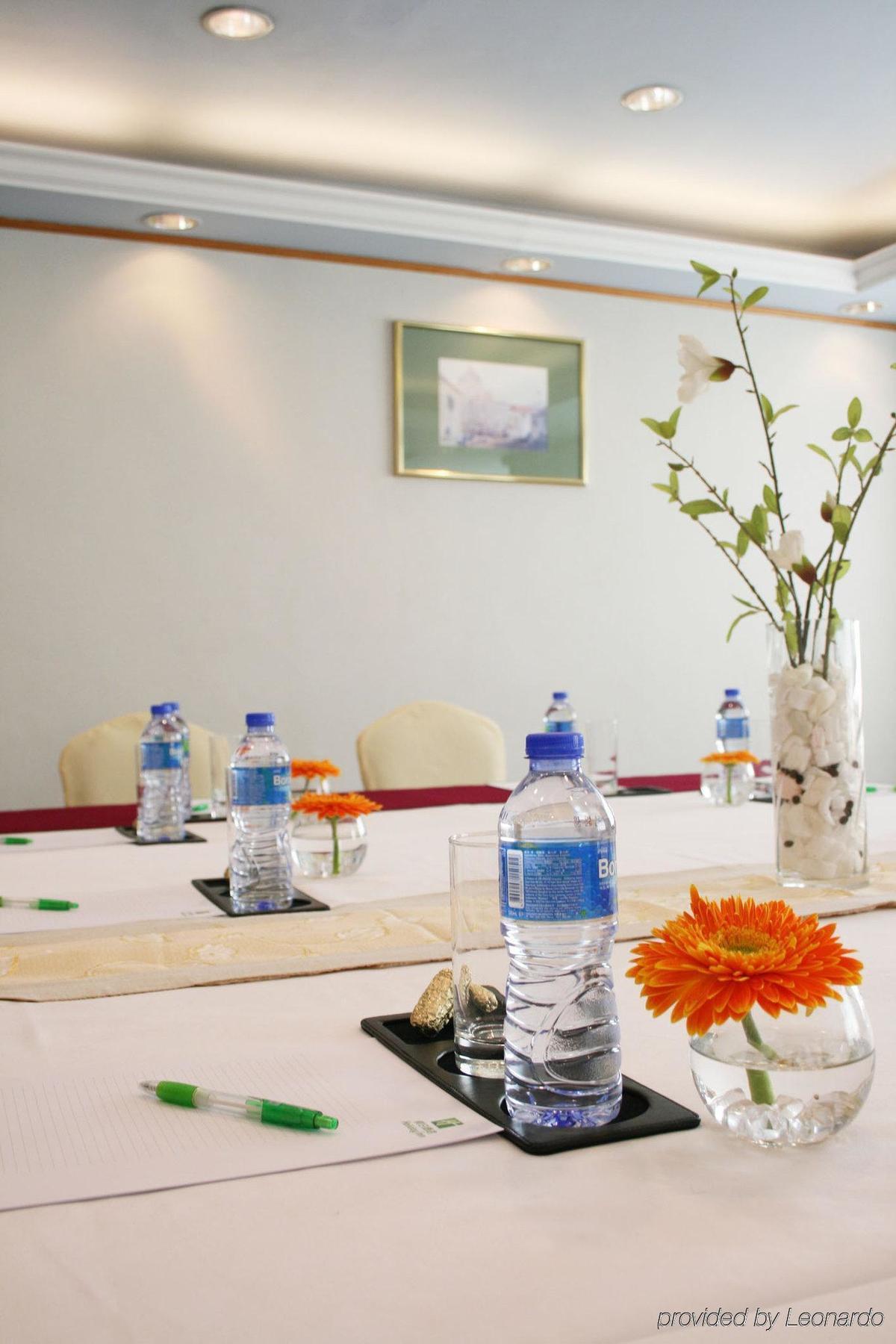 Holiday Inn Macau By Ihg Бизнес снимка